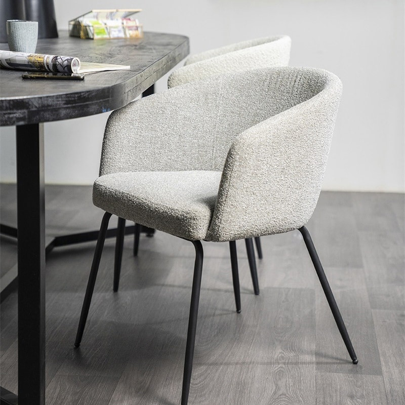 Chaise tissu gris clair avec accoudoirs design - Lila