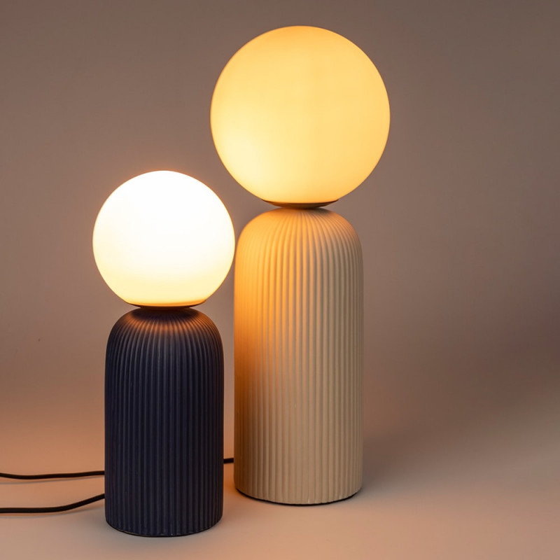 Lampe de salon design beige en céramique et globe blanc - Dash M 