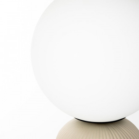 Lampe de salon design beige en céramique et globe blanc - Dash M 