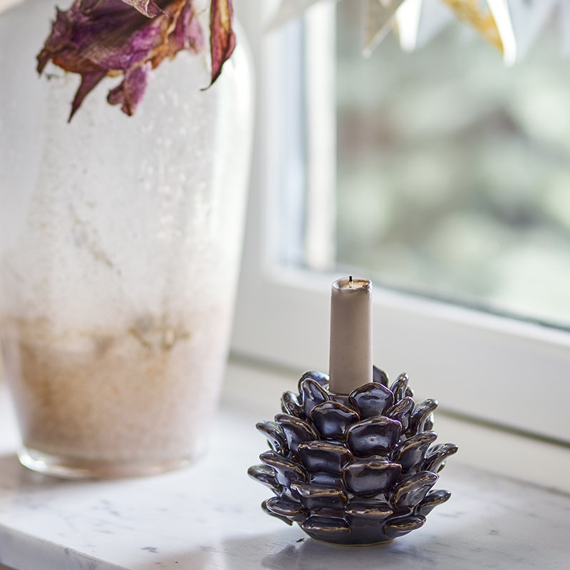 Petit bougeoir en céramique design pomme de pin marron  - Pine 