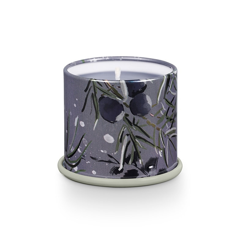 Bougie parfumée ébène, cassis et agrumes sucrés boîte métal 85g Illume - North Sky 