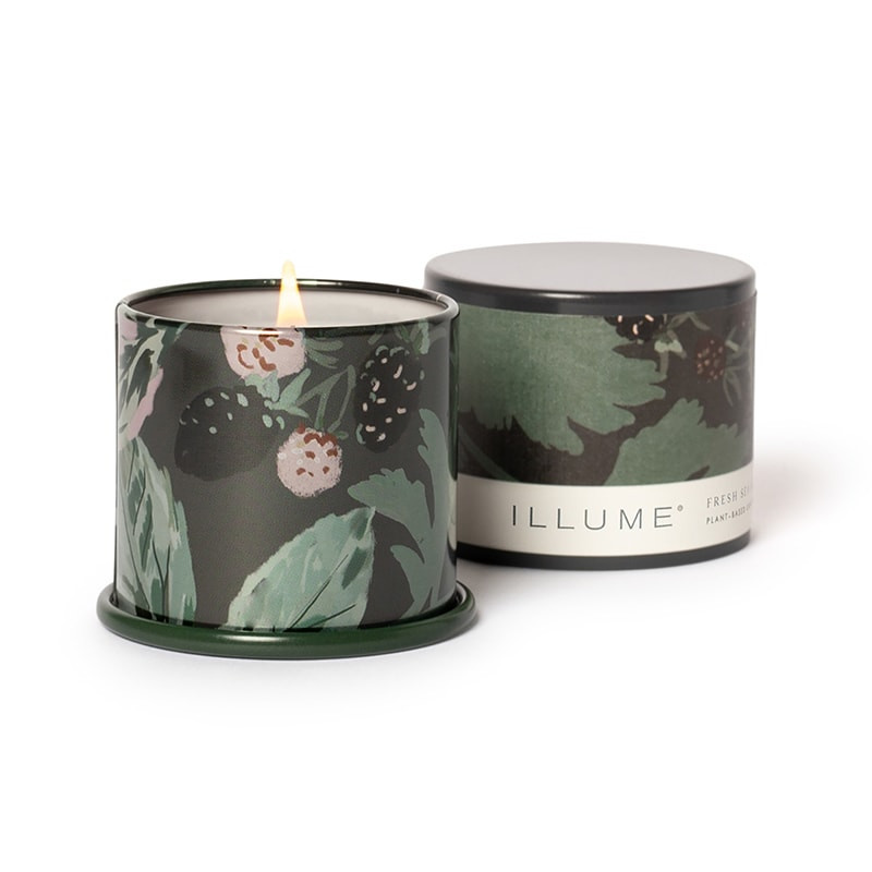 Bougie parfumée jasmin, baies fraîches et ambre liquide boîte métal 85g Illume - Blackberry Absinthe 