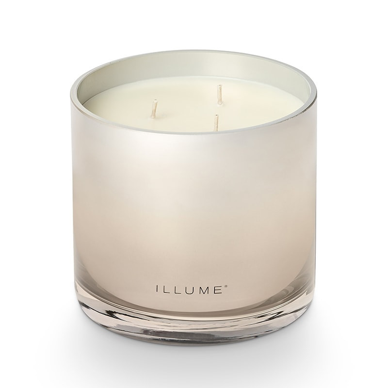 Bougie parfumée cardamome, feuilles persistantes et éclats d'agrumes en verre avec couvercle 590g Illume - Winter White 