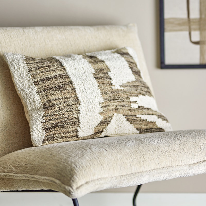 Coussin rectangulaire blanc avec motifs bruns style nature Bloomingville - Abano 