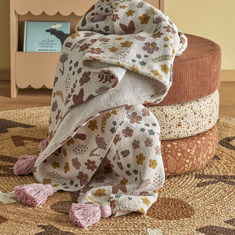 Plaid en coton recyclé rose avec motifs floraux enfant Bloomingville - Kristine 