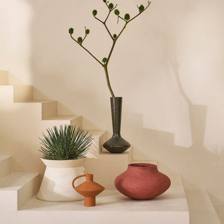 Vase long en céramique tons vert brillant Urban Nature Culture - Tynn 