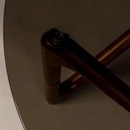 Table basse ronde verre fumé pied noyer design - Naia 