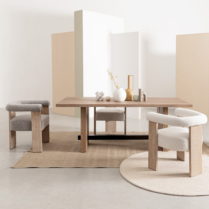 Chaise avec accoudoirs en bois naturel et tissu bouclette gris - Agavin 