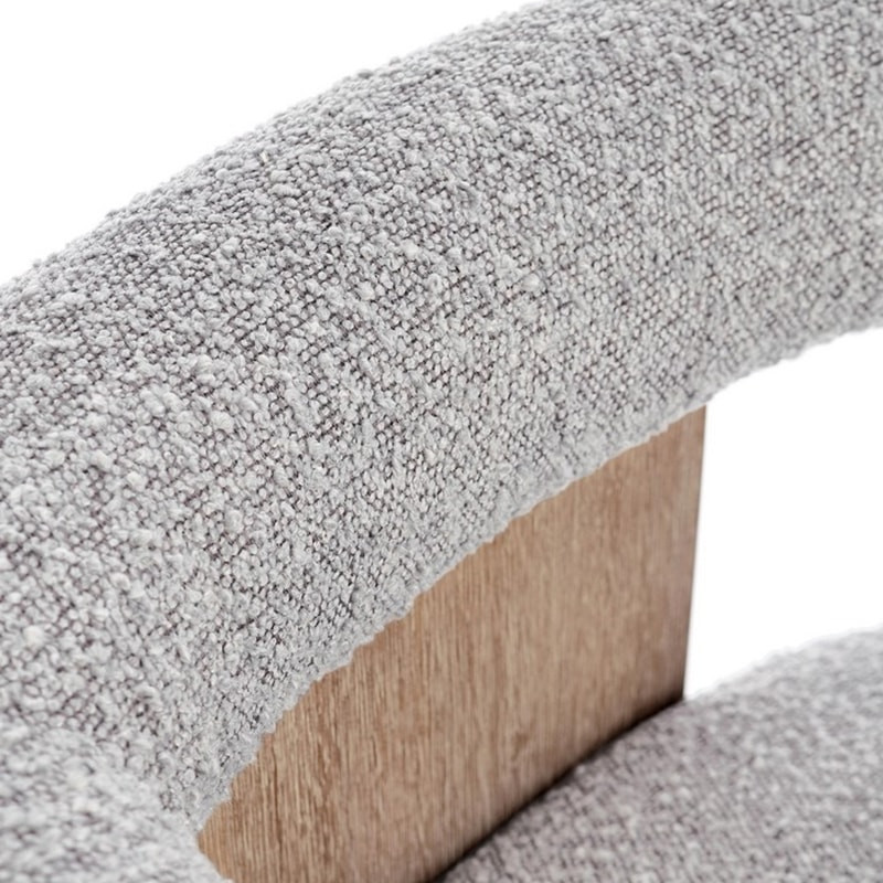 Chaise avec accoudoirs en bois naturel et tissu bouclette gris - Agavin 