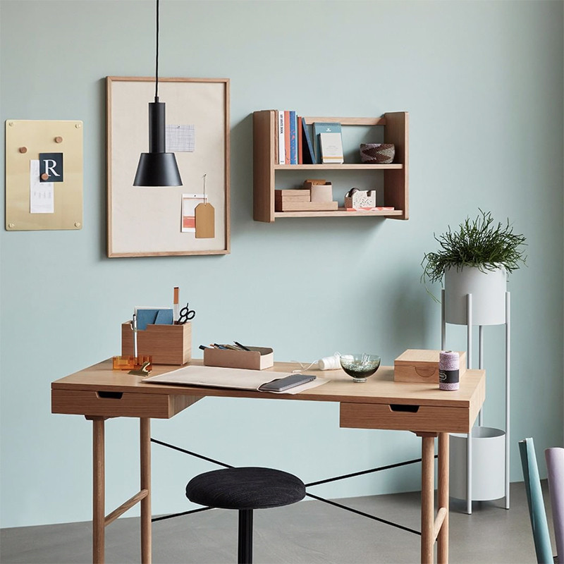 Bureau design scandinave en bois Hubsch sur CDC Design