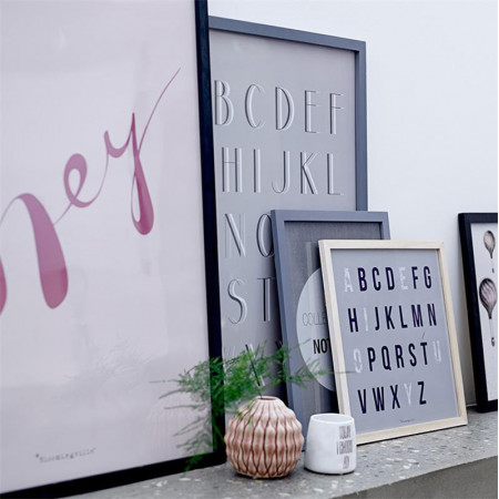 Cadre déco rose scandinave avec message Bloomingville - Hey 