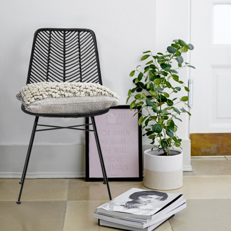 Chaise en rotin noir Bloomingville design