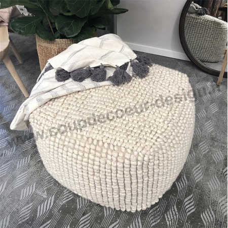 Pouf blanc en laine style champagne Bloomingville