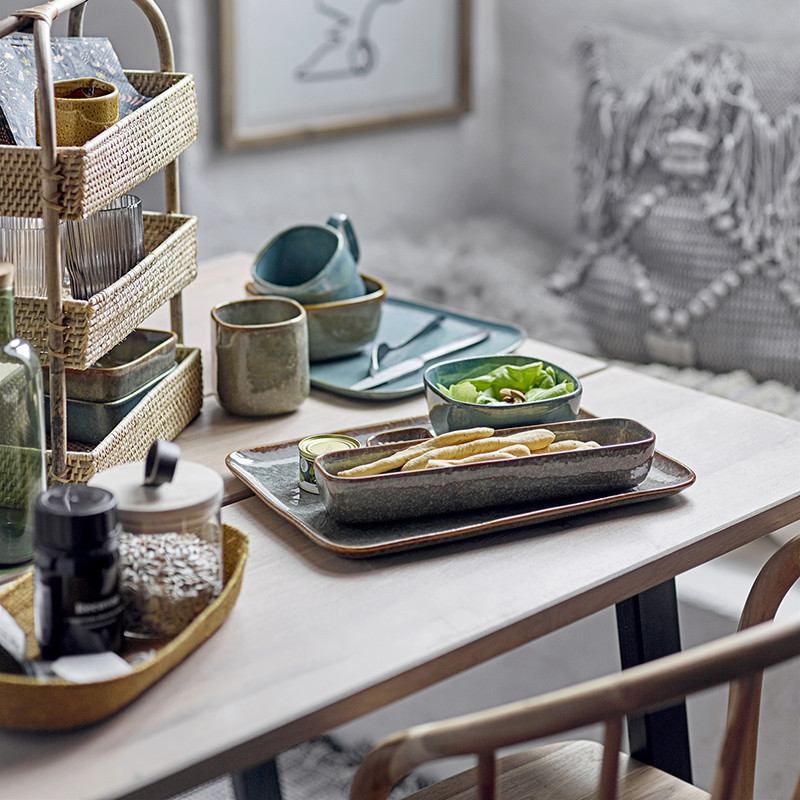 Table en bois naturel et métal noir design Bloomingville