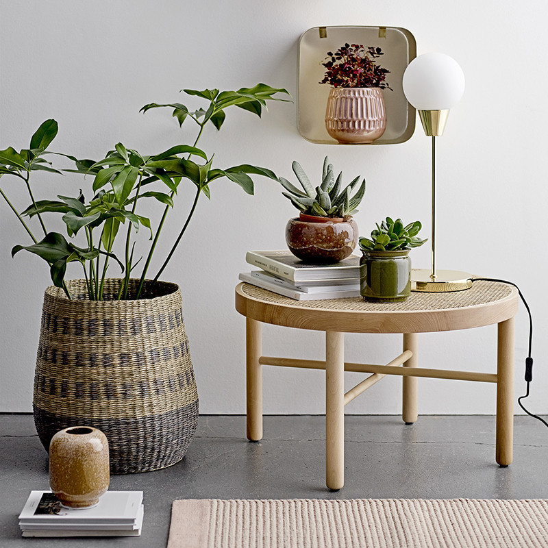 Lampe globe design dorée Bloomingville