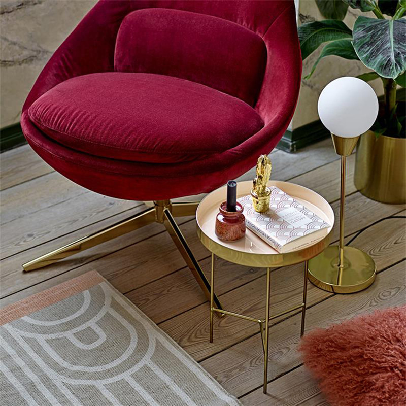 Table d'appoint dorée et rose Bloomingville Table d'appoint dorée et rose Bloomingville