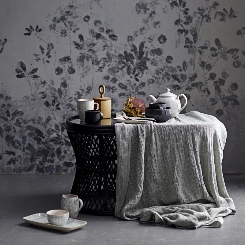 Petite table basse noire en rotin Bloomingville - Tane