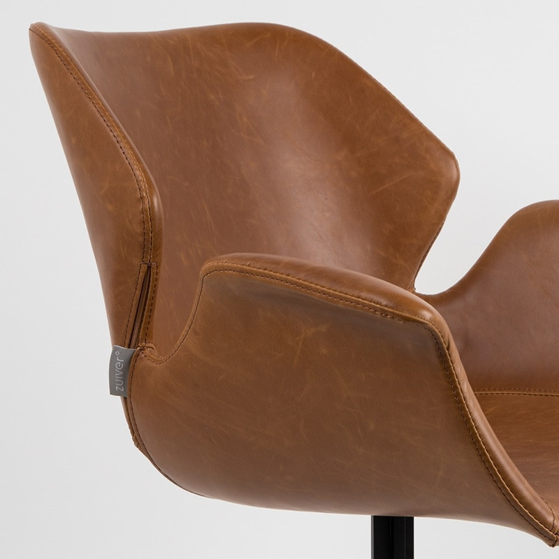 Chaise fauteuil design en simili cuir cognac avec accoudoirs - Nikki 