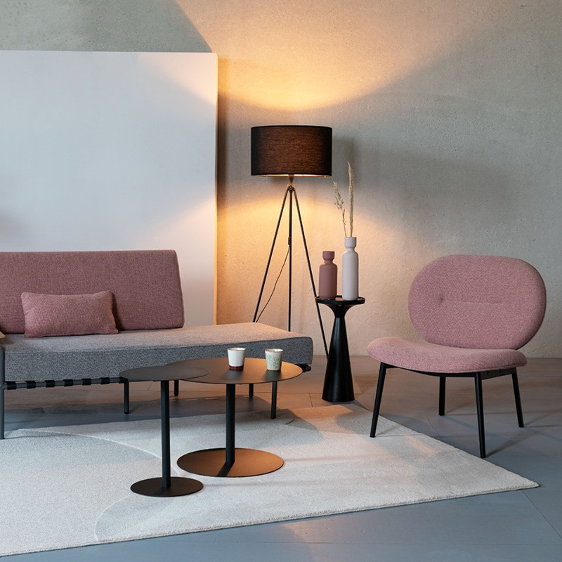 Fauteuil design rose poudré Zuiver Spike