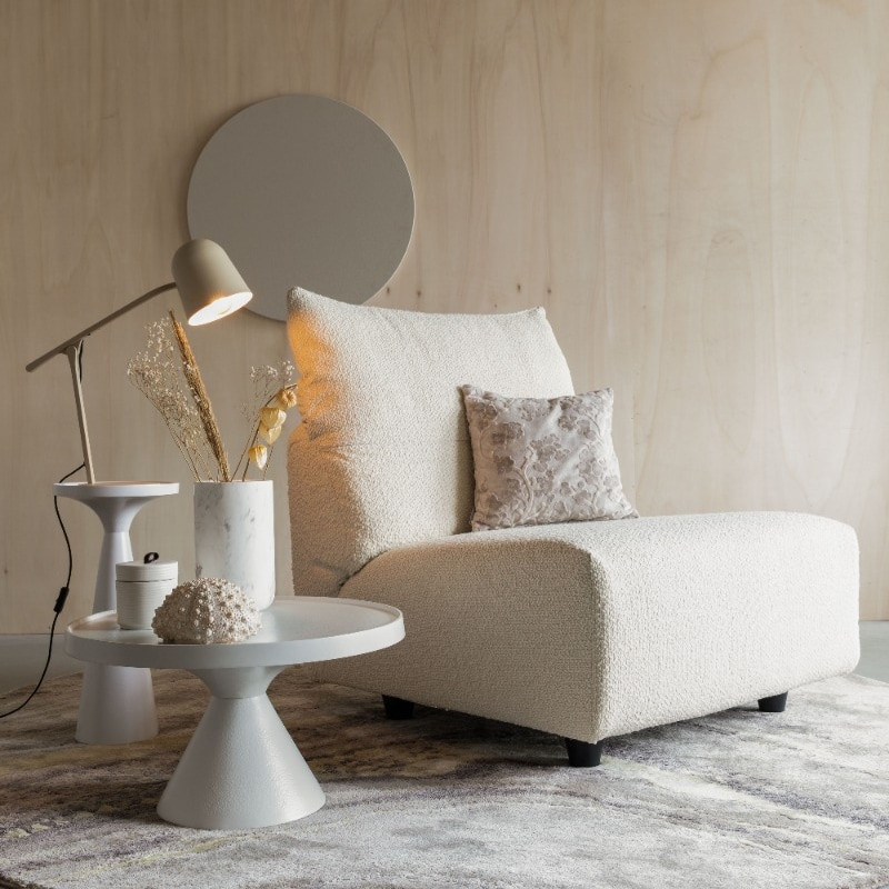 Fauteuil design confortable blanc en laine bouclée Wings Zuiver