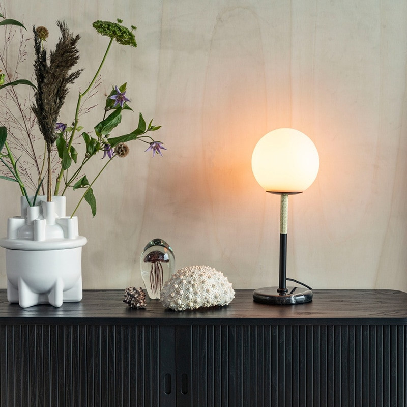 Lampe design à poser globe blanc en métal noir et doré - Orion Référence :  CD_Lu18J