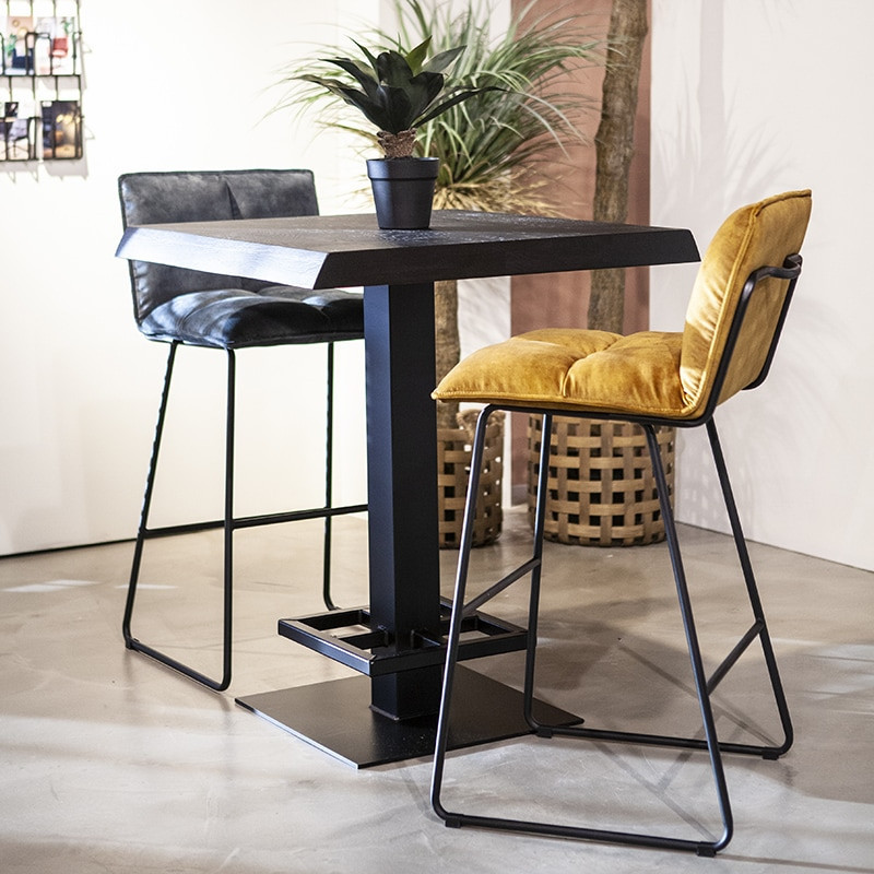 Table haute carrée noir en bois de chêne - Molly 